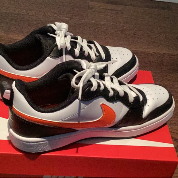 Nike Black, Orange, And white dunks! Only used to try on! SEND OFFERS:) - Picture 6 of 7